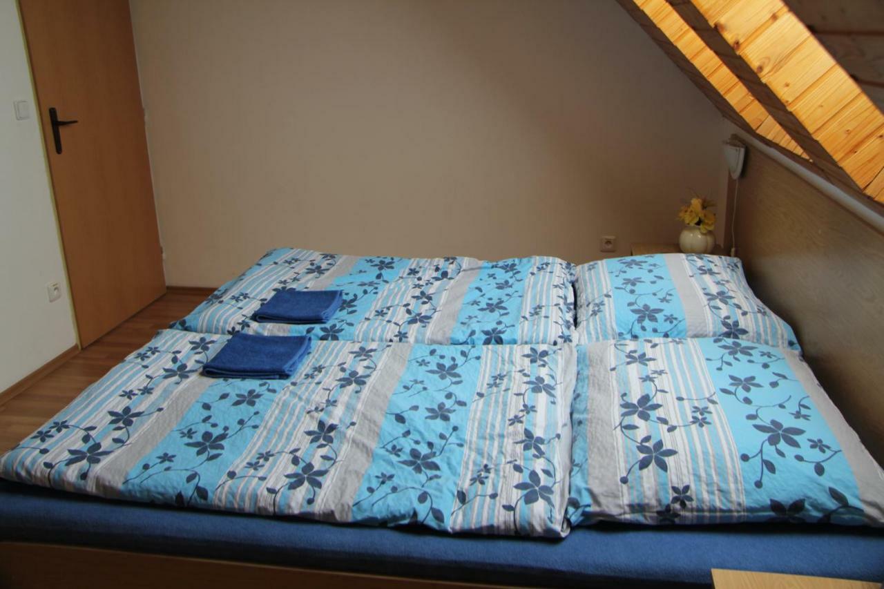 Penzion Brejk Liptovske Sliace Zewnętrze zdjęcie